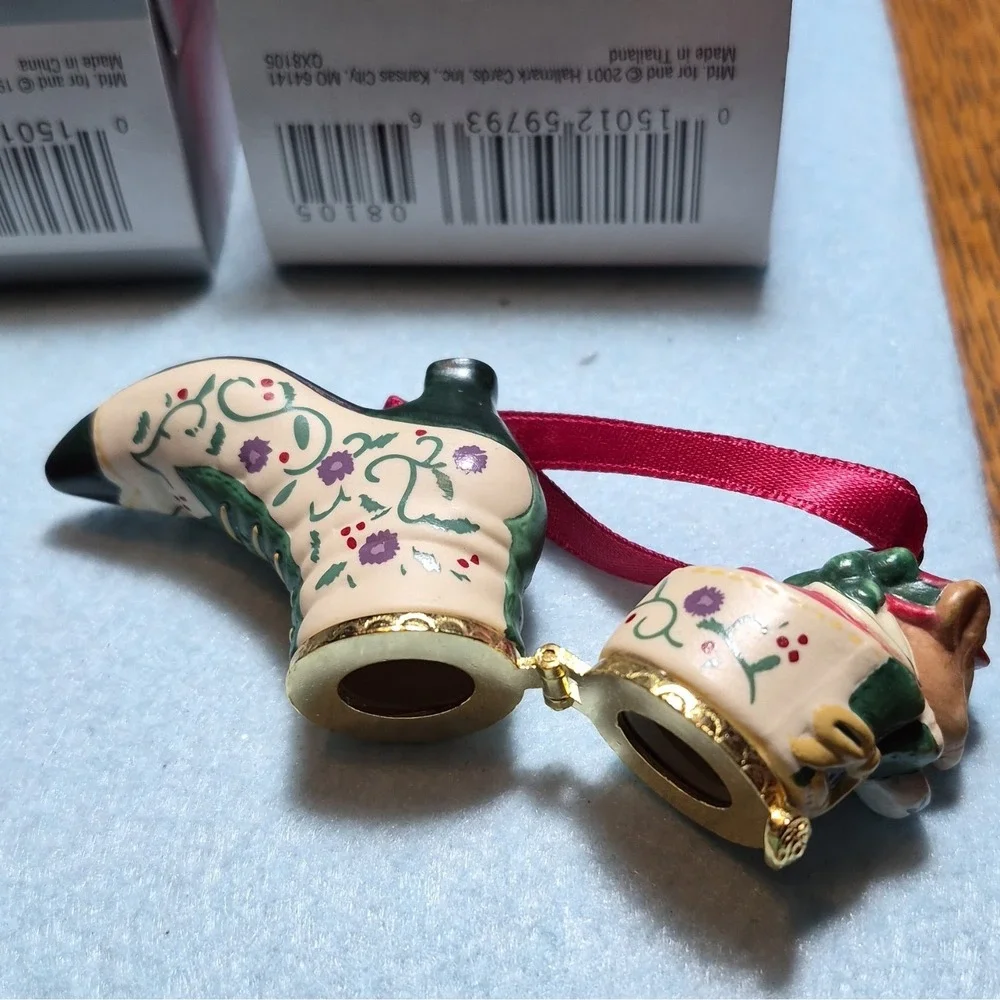 Hallmark Keepsake Lot of 3 Ornaments Daphne Mary's Angels fashion afoot set reme